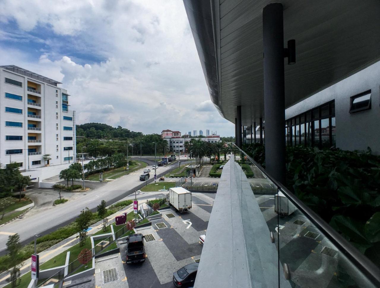 Cozy Kanvas Soho Suites Cyberjaya Buitenkant foto