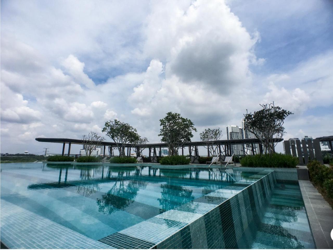 Cozy Kanvas Soho Suites Cyberjaya Buitenkant foto